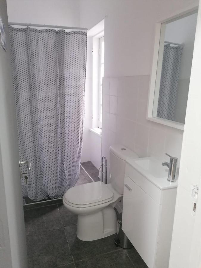 Peters Guesthouse Авейру Экстерьер фото