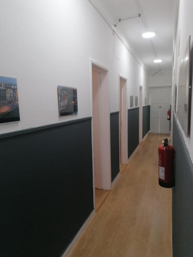 Peters Guesthouse Авейру Экстерьер фото