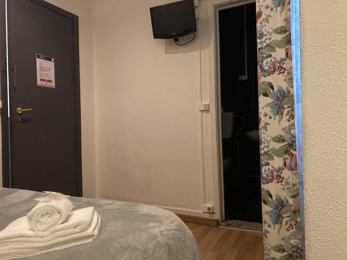 Peters Guesthouse Авейру Экстерьер фото