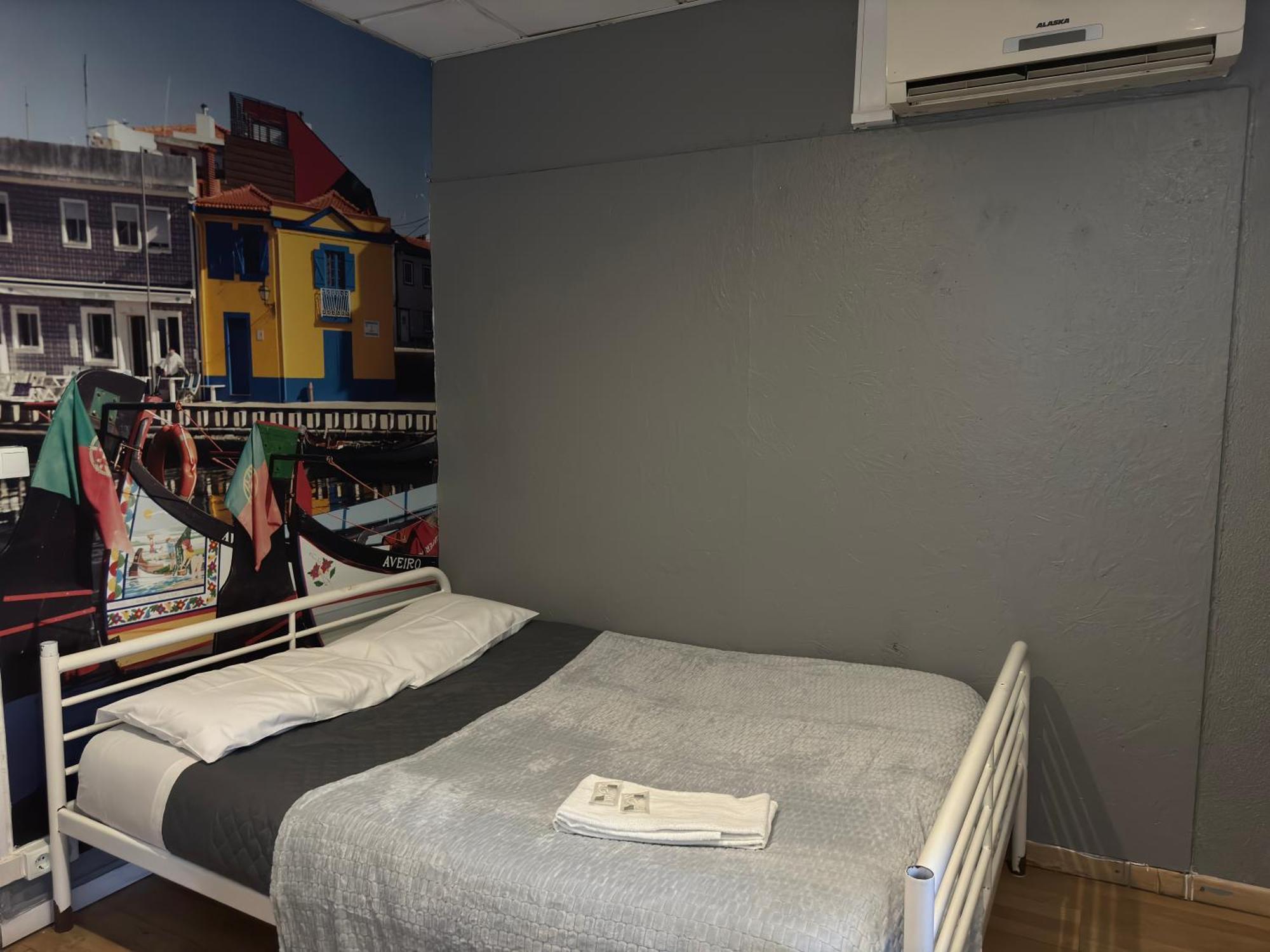 Peters Guesthouse Авейру Экстерьер фото