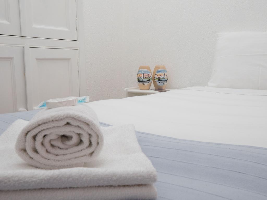 Peters Guesthouse Авейру Экстерьер фото